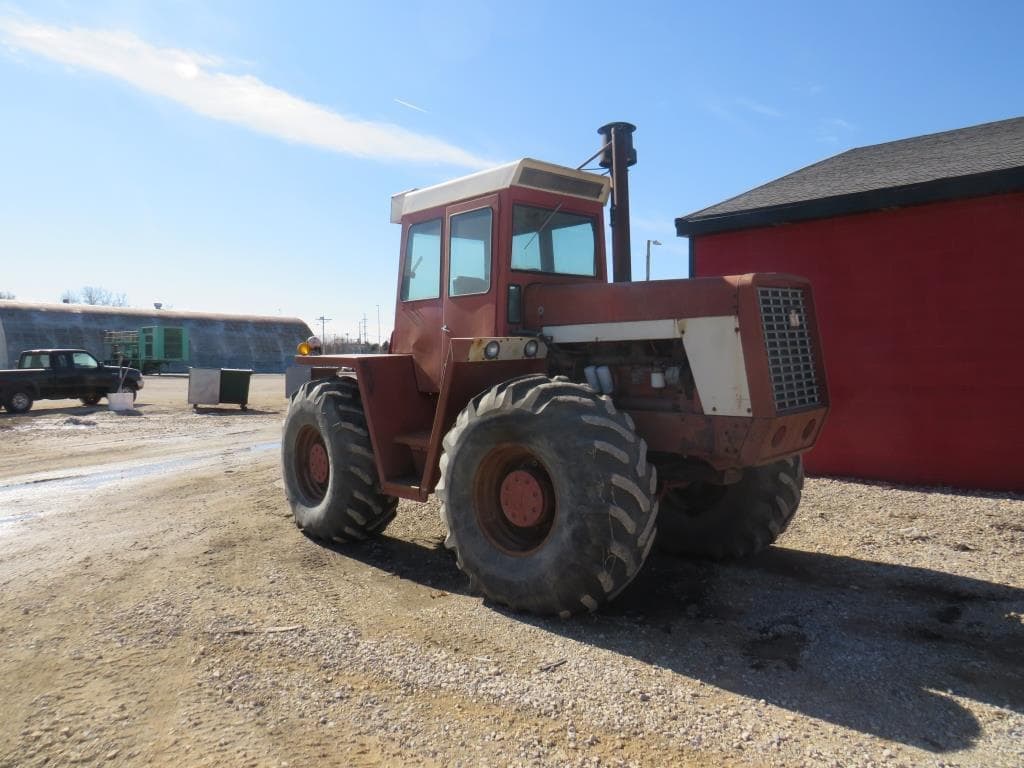 Image of International Harvester 4166 Primary image