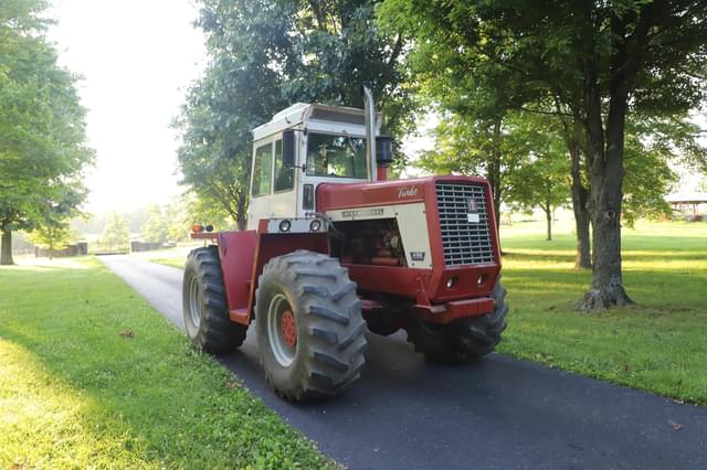 Image of International Harvester 4166 equipment image 2
