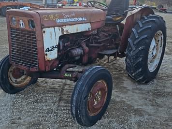 Main image International Harvester 424