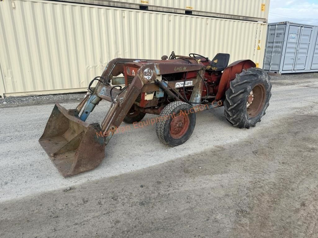 International Harvester 424 Equipment Image0