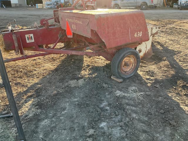 Image of International Harvester 430 equipment image 3
