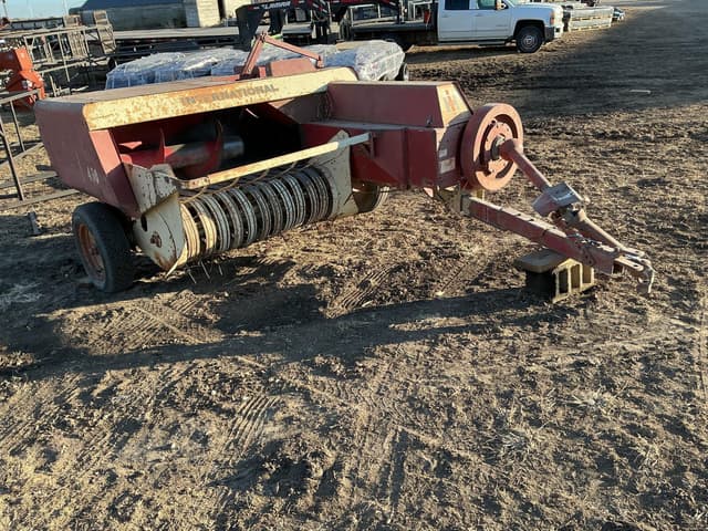 Image of International Harvester 430 equipment image 1