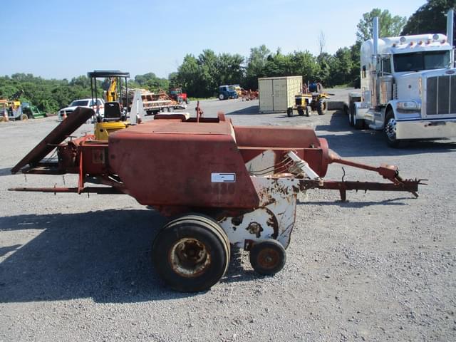 Image of International Harvester 430 equipment image 1