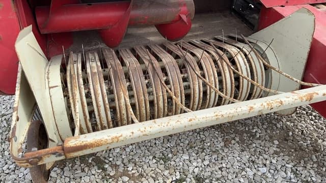 Image of International Harvester 430 equipment image 1