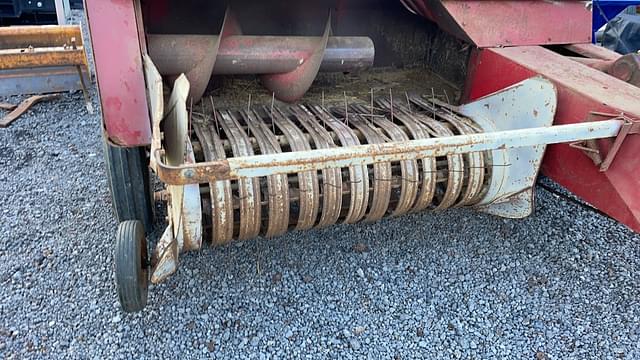 Image of International Harvester 430 equipment image 2