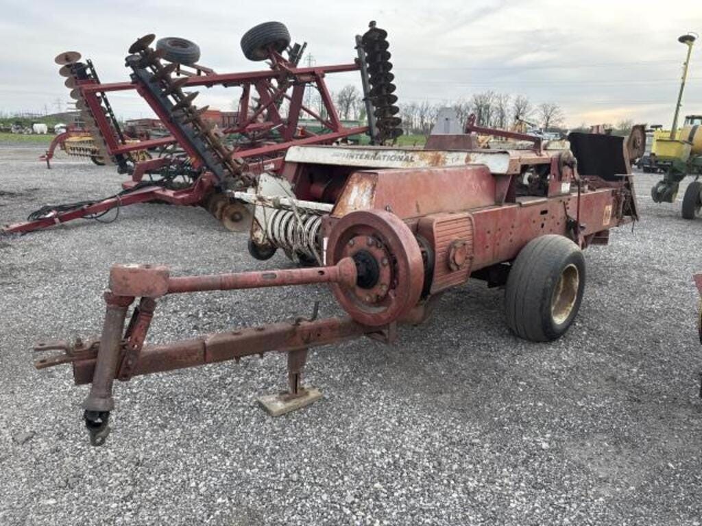 Main image International Harvester 430