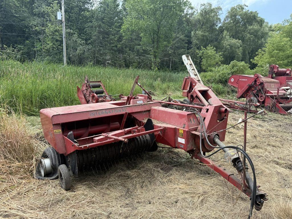 Image of International Harvester 435 Primary image