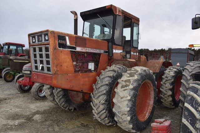 Image of International Harvester 4386 equipment image 1
