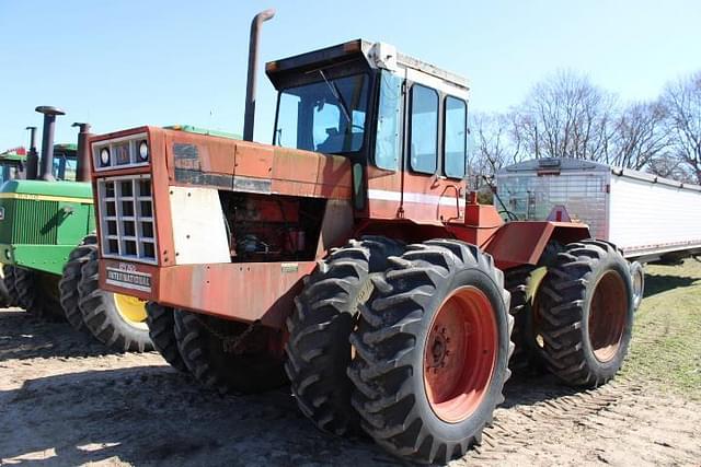 Image of International Harvester 4386 equipment image 2