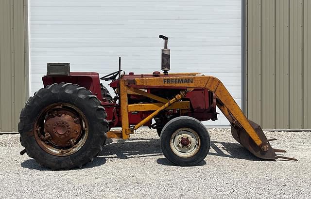 Image of International Harvester 444 equipment image 4