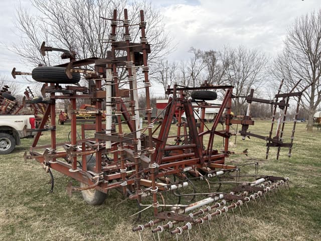 Image of International Harvester 45 equipment image 4