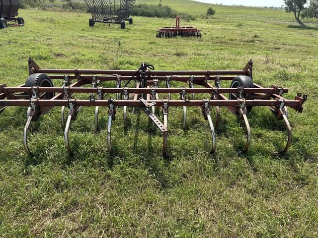 Image of International Harvester 45 equipment image 4