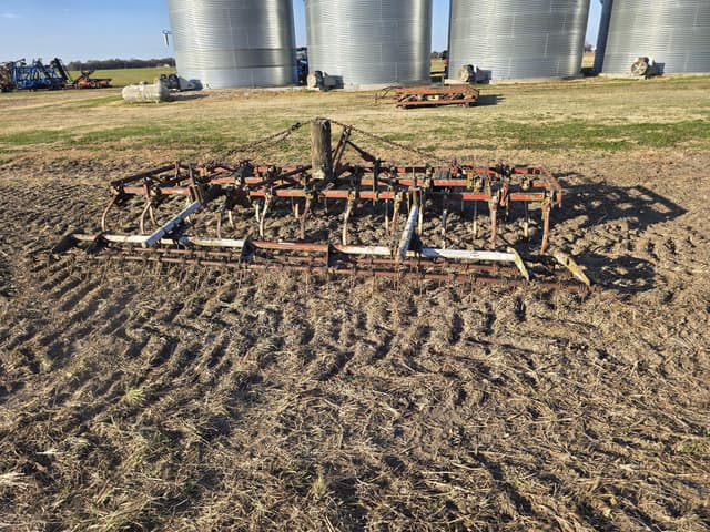 Image of International Harvester 45 equipment image 3