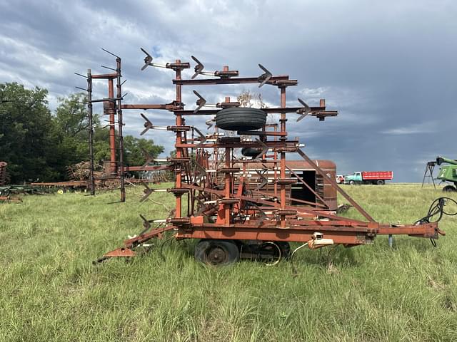 Image of International Harvester 45 equipment image 4