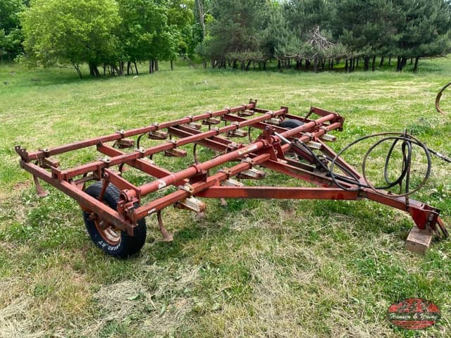 Image of International Harvester 45 equipment image 3