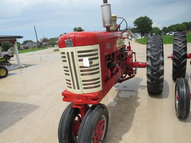 Image of Farmall 450 equipment image 1