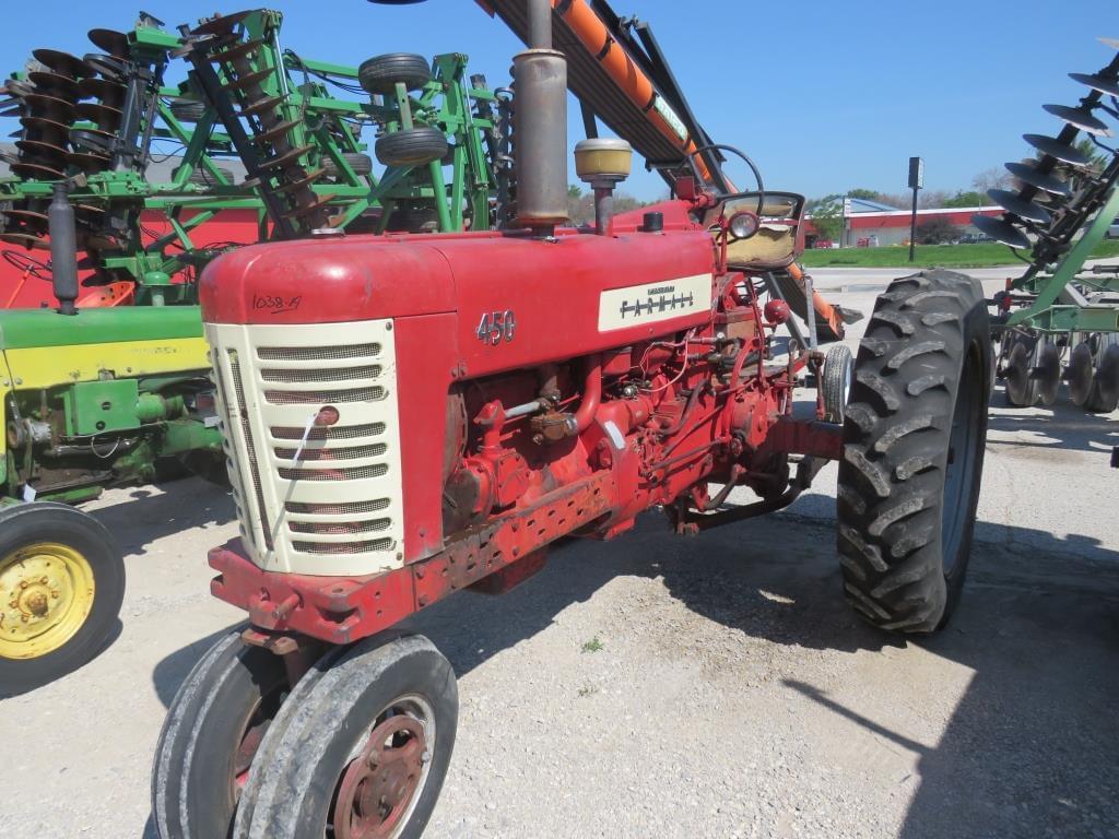 Image of Farmall 450 Primary image