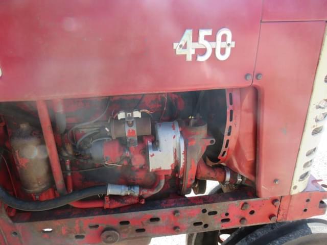 Image of Farmall 450 equipment image 3