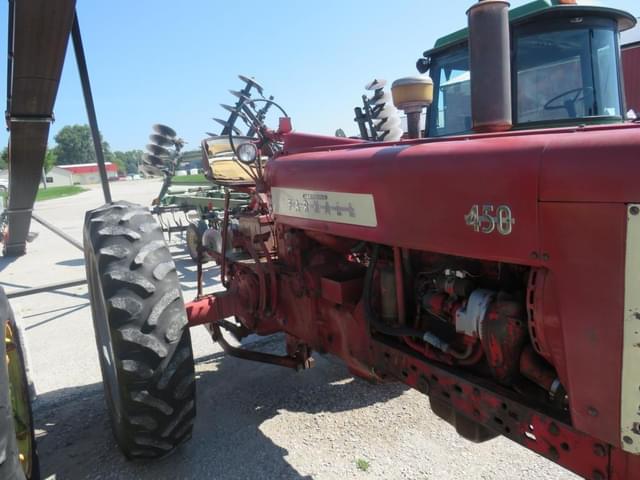 Image of Farmall 450 equipment image 2