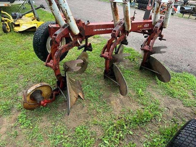 Image of International Harvester 450 equipment image 4