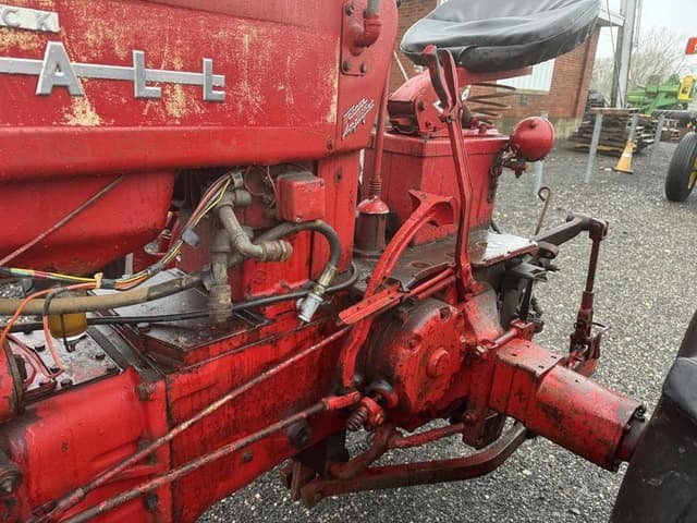 Image of International Harvester 450 equipment image 4