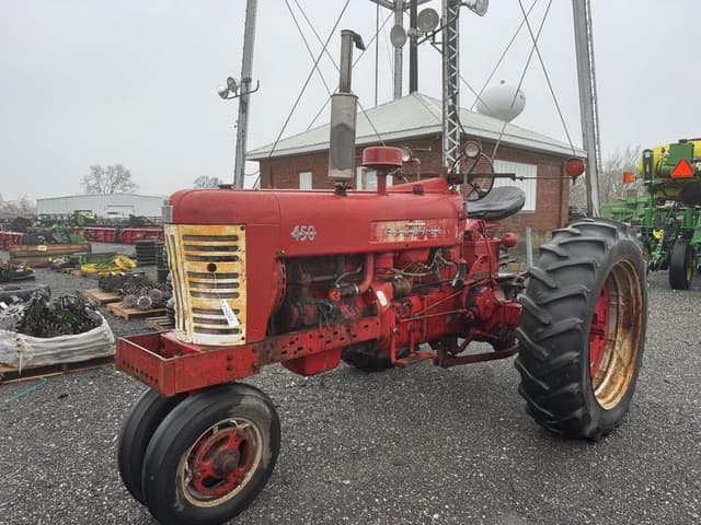 Image of International Harvester 450 equipment image 1