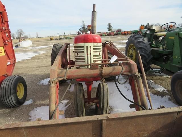 Image of International Harvester 450 equipment image 2