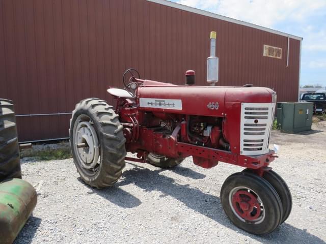 Image of International Harvester 450 equipment image 1