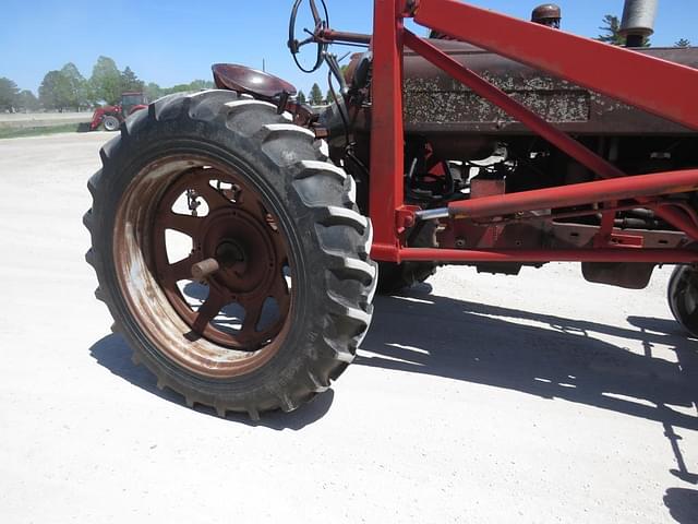 Image of International Harvester 450 equipment image 3