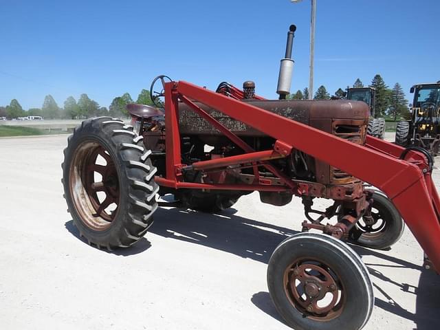 Image of International Harvester 450 equipment image 2
