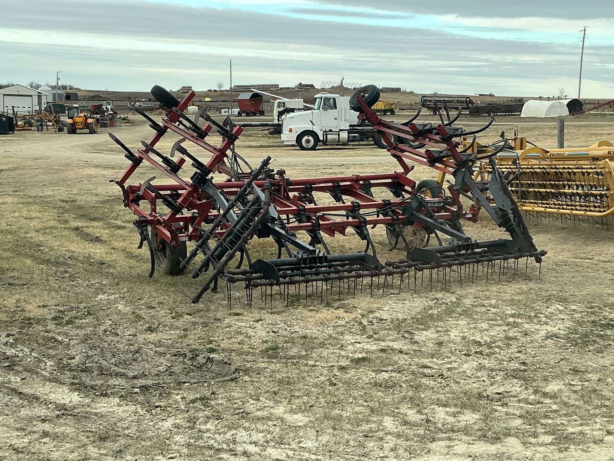 International Harvester 4500 Equipment Image0