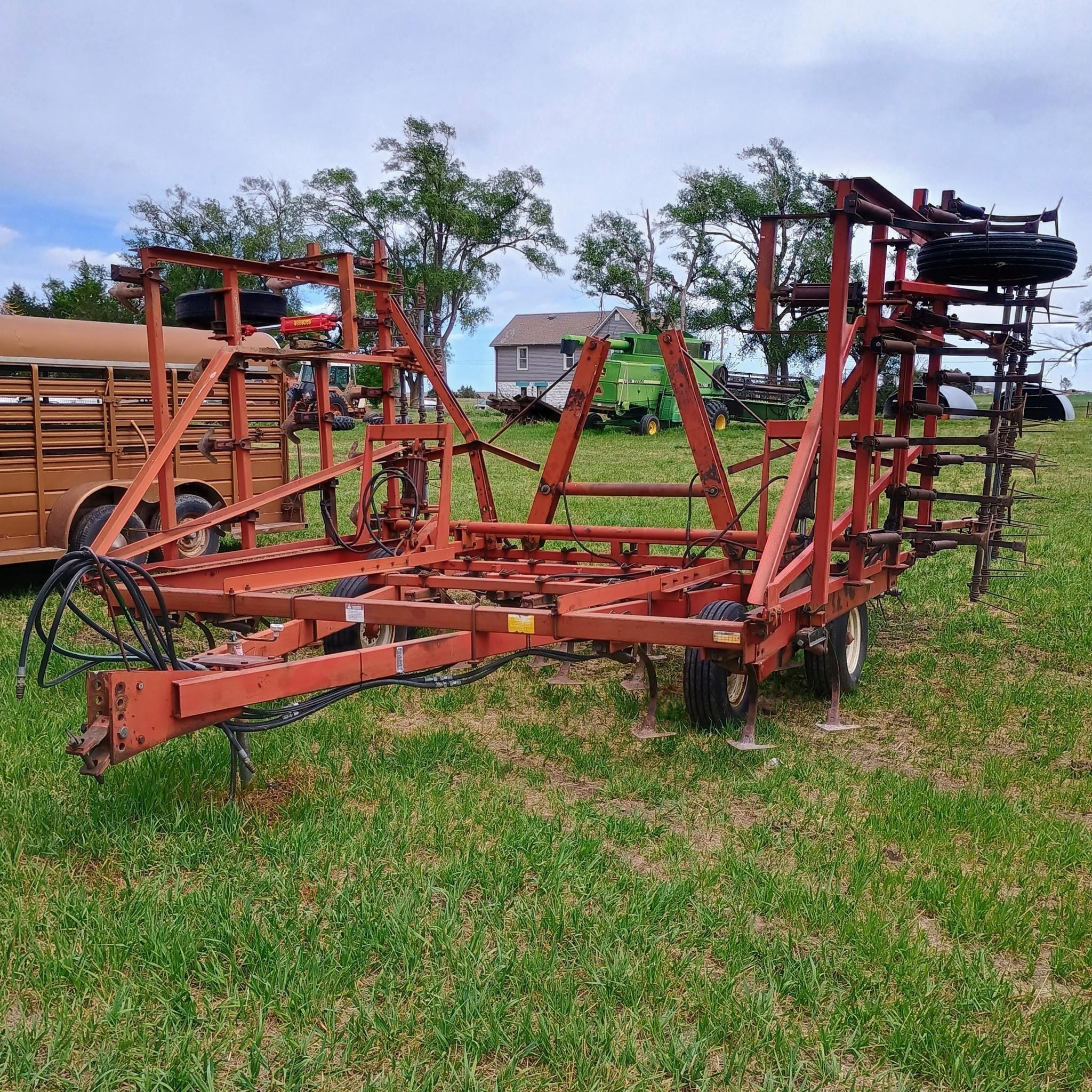 International Harvester Vibra Shank 4500 Equipment Image0