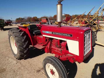 Main image International Harvester 454