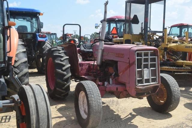Image of International Harvester 454 equipment image 3
