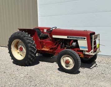 Main image International Harvester 454
