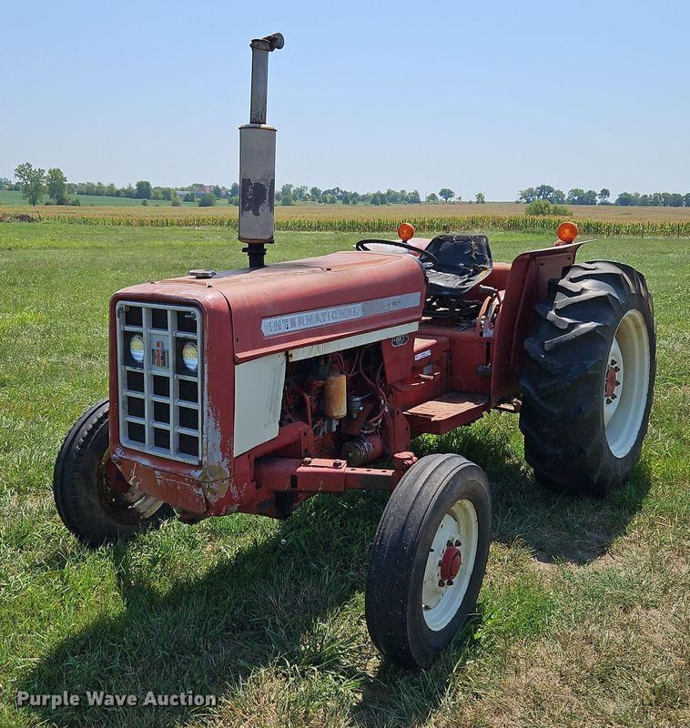 Main image International Harvester 454