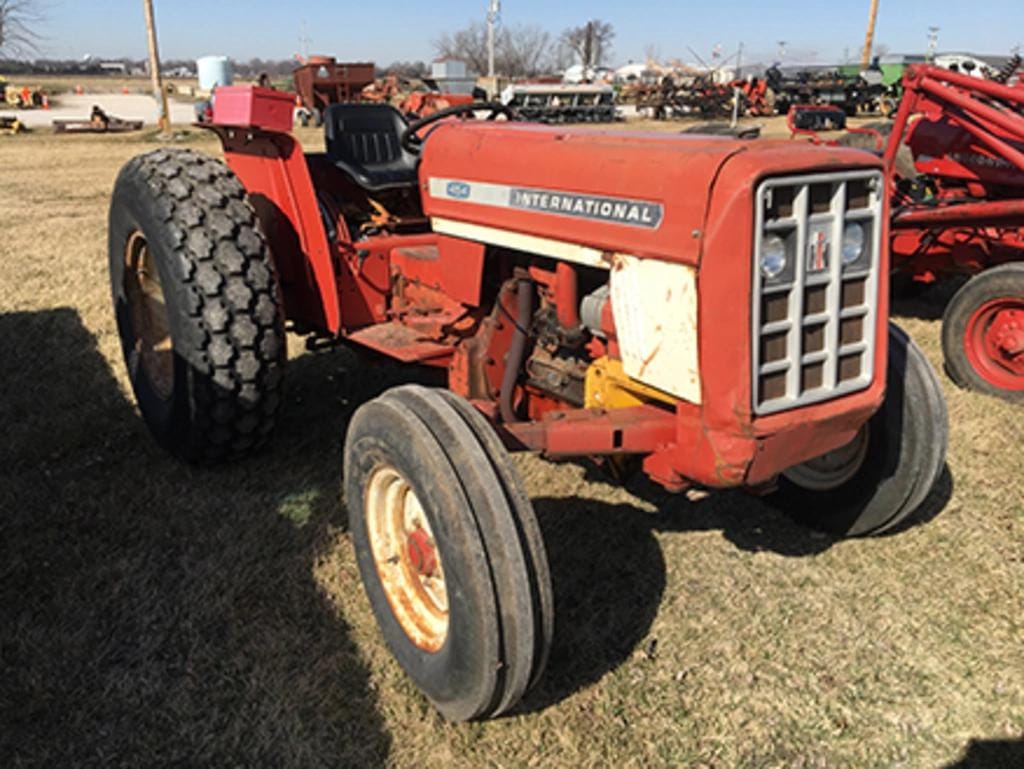 Main image International Harvester 454
