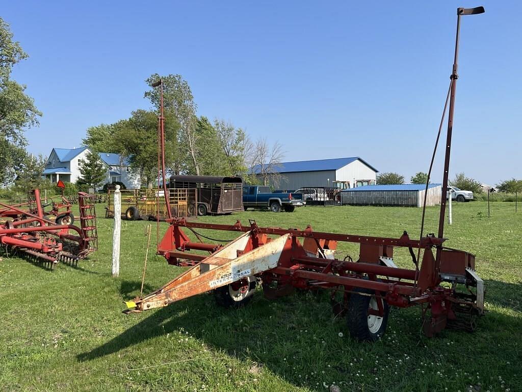 Image of International Harvester 456 Primary image