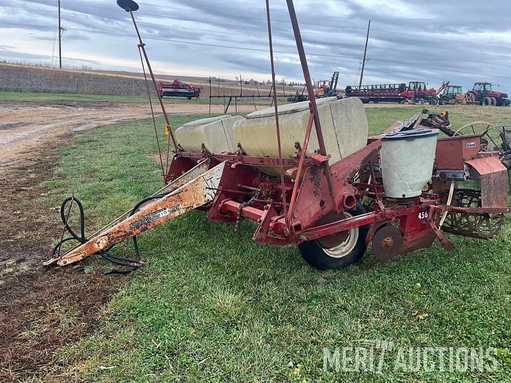 Image of International Harvester 456 Primary image