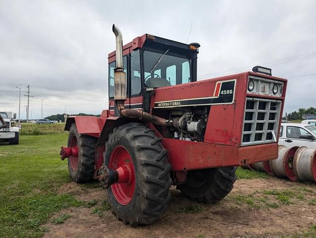 Image of International Harvester 4586 equipment image 3