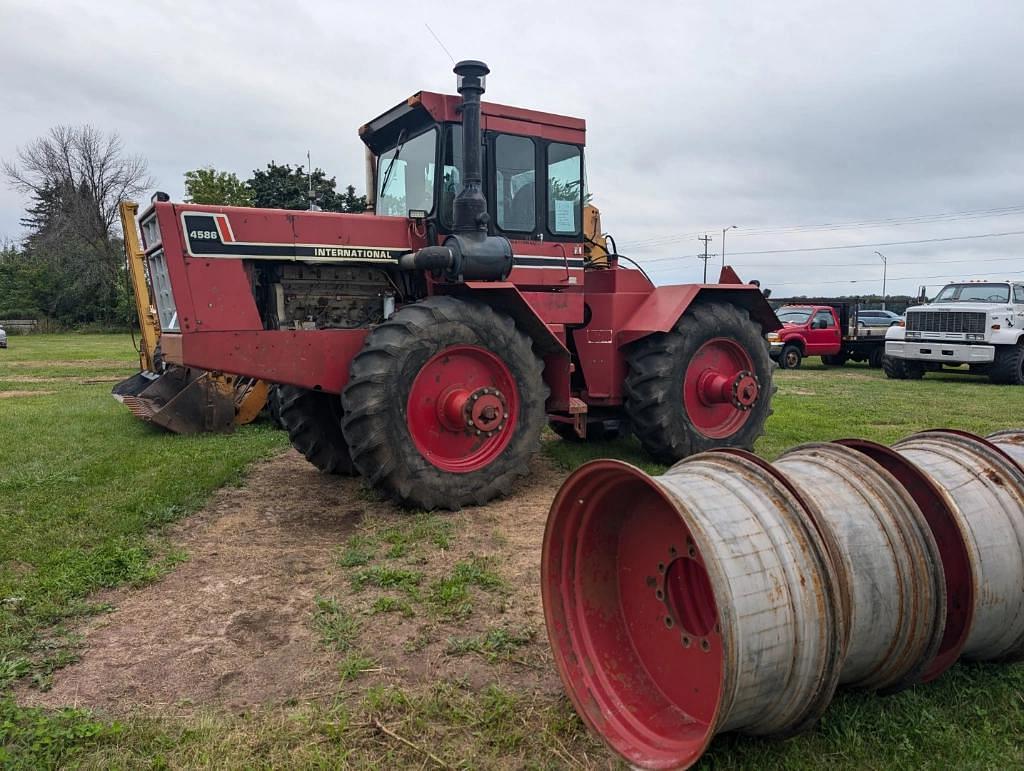 Image of International Harvester 4586 Primary image