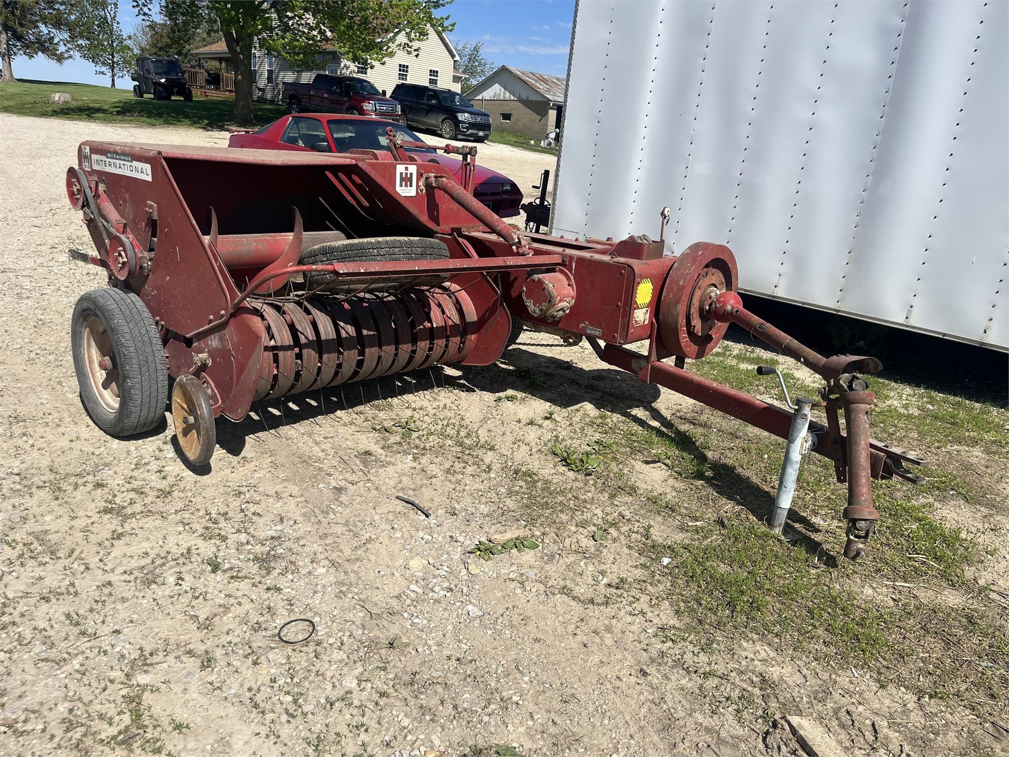 Main image International Harvester 46