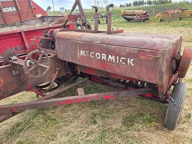 Image of International Harvester 46 equipment image 3