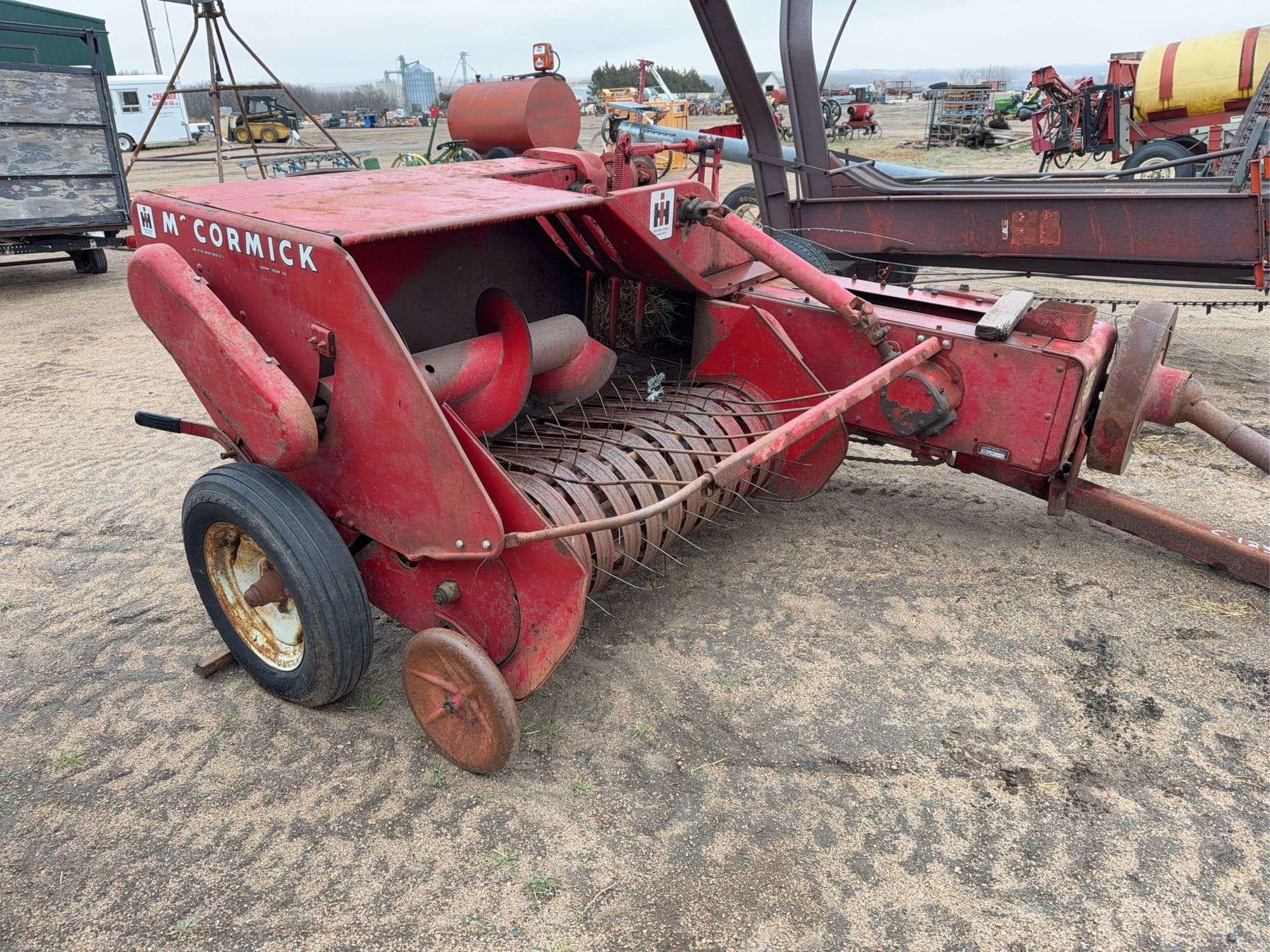 International Harvester 46 Equipment Image0