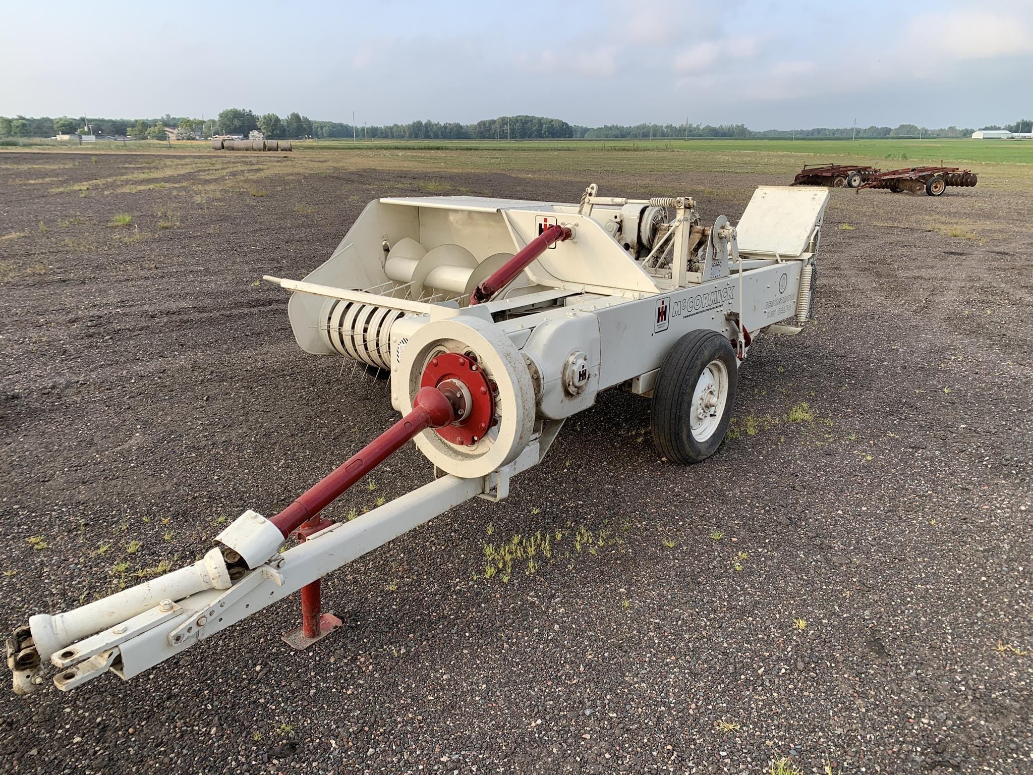 International Harvester 46 Equipment Image0