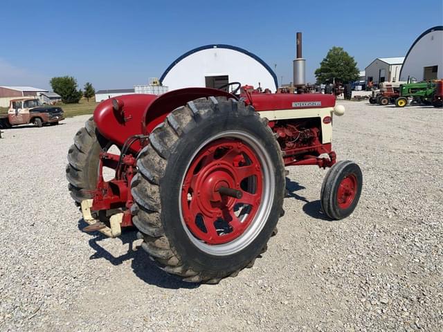 Image of International Harvester 460 equipment image 2
