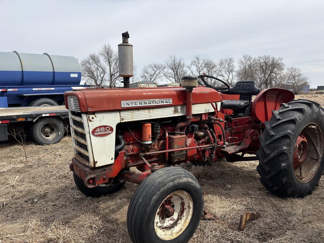 Image of International Harvester 460 Primary image