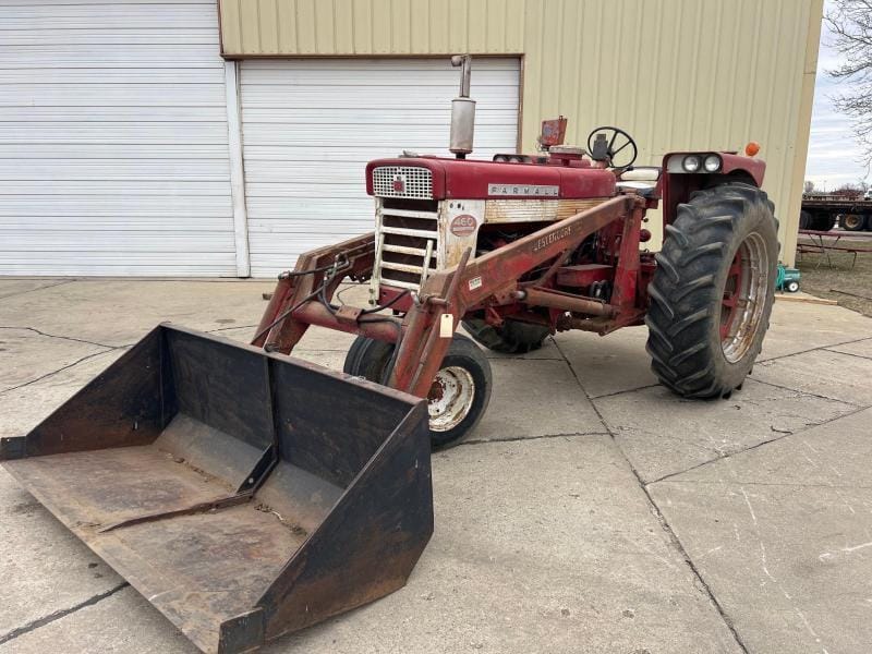 Main image International Harvester 460