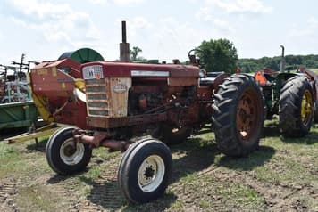 Main image International Harvester 460