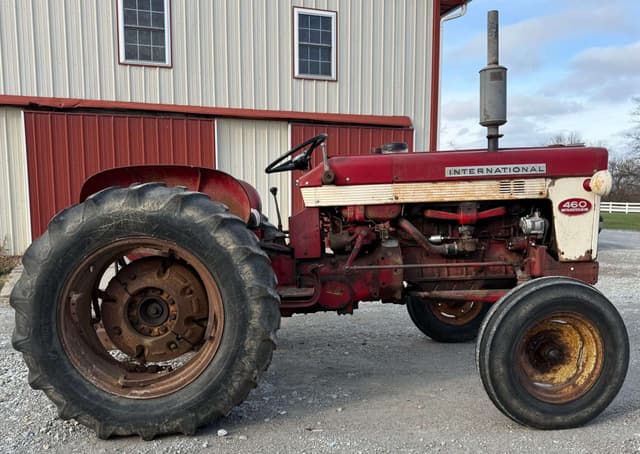 Image of International Harvester 460 equipment image 2